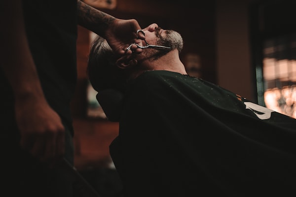 Gents grooming at Le Beauté Kollam